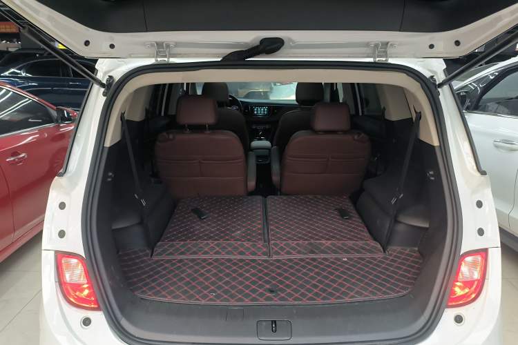 Used Buick GL6 2019 18T 6-Seater Connected Luxury Version China VI Standard
