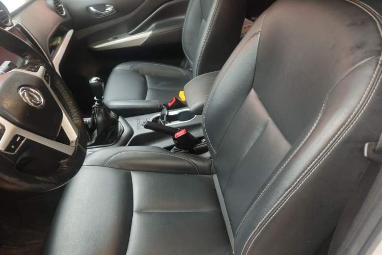 Used Dongfeng Ruichi 6 2023 2.3T Manual 4x4 Diesel Standard Version
