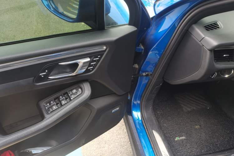 Used Porsche Macan 2014 Macan 2.0T
