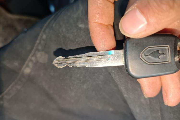 Used Jinbei Hiace X30 2023 1.5L Super-Comfortable Passenger Van 5/6/7-Seater Non-Air-Conditioned Version Model SWC15M