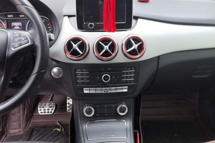 Used Mercedes-Benz B-Class 2015 B 200 Sport Edition