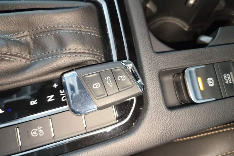 Used Volkswagen Magotan 2023 2 Million Units Limited Edition 330TSI DSG Leading Version
