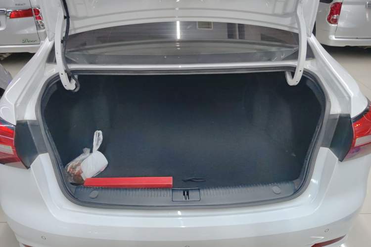 Used Roewe 360 2018 PLUS 1.5L Manual Luxury Edition
