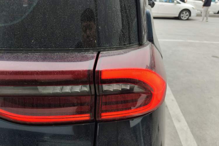 Used GAC Trumpchi M6 2019 270T DCT Elite Edition (7-seater) China VI