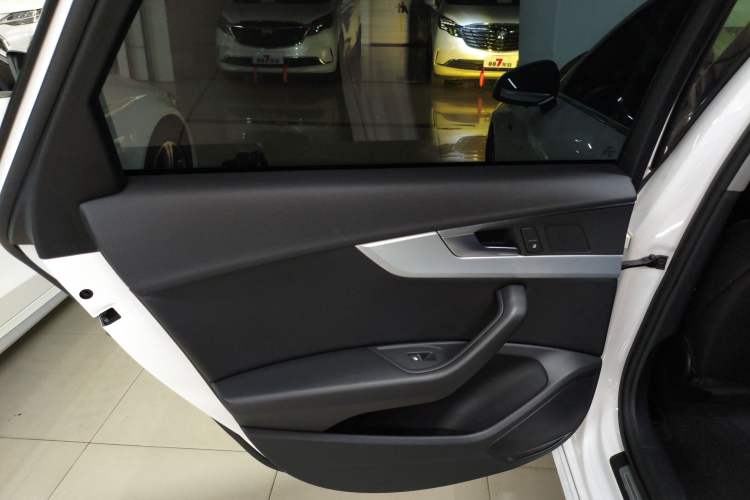 Used Audi A4L 2020 40 TFSI Fashion Dynamic Model
