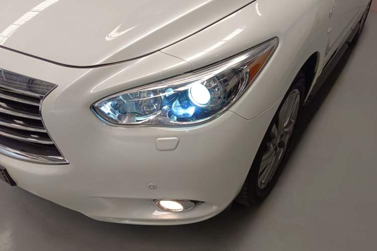 Used Infiniti QX60 2014 2.5 S/C Hybrid Two-Wheel Drive Excellence Edition
