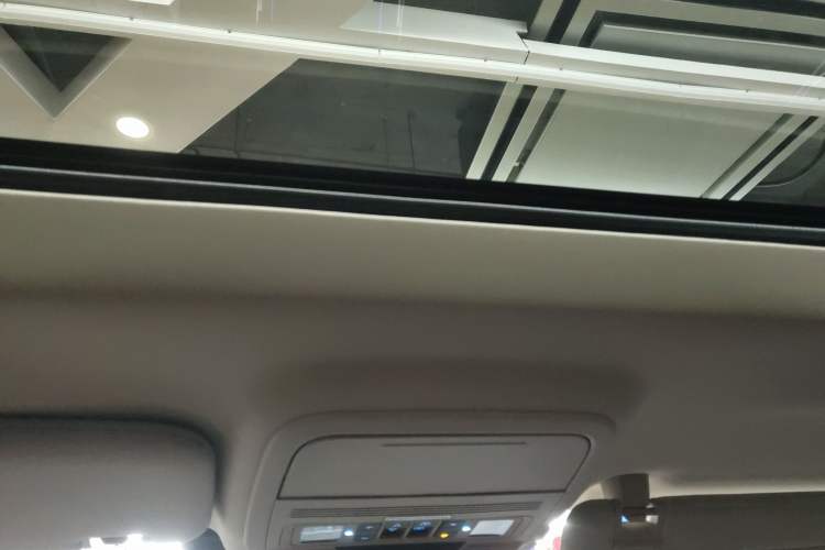 Used Ford Explorer 2023 EcoBoost 285 Four-Wheel Drive Titanium Edition 7-Seater