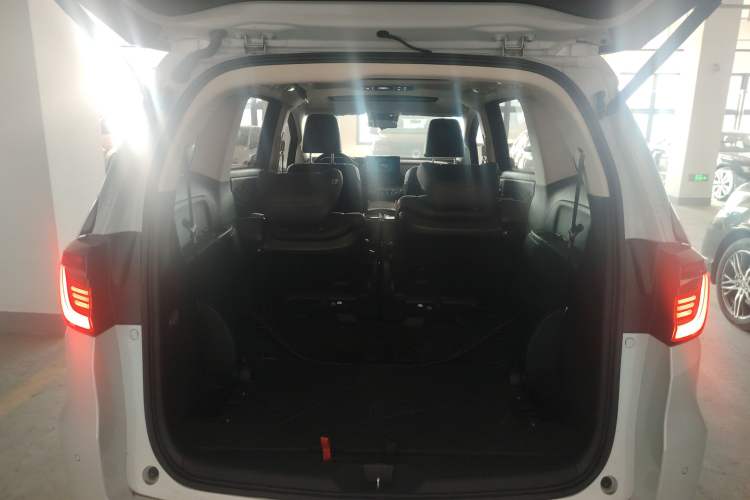 Used Honda Elysion 2024 2.0L eHEV Luxury Edition