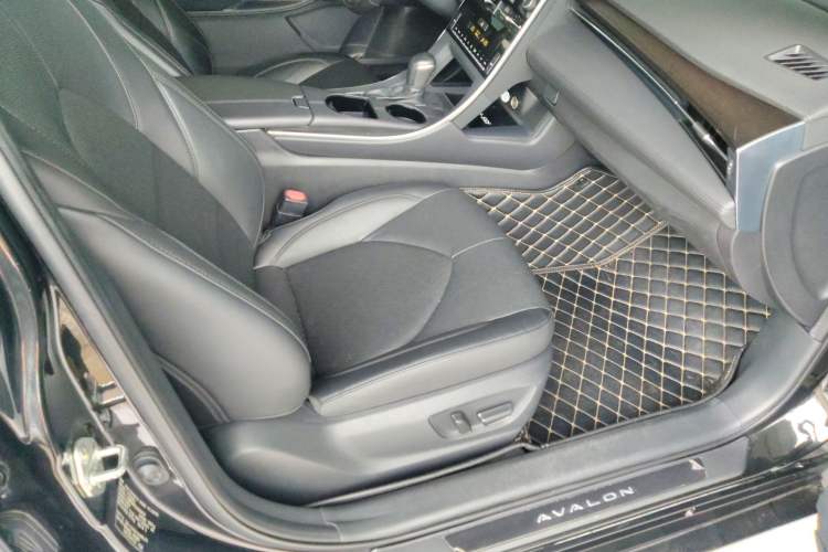 Used Toyota Avalon 2019 2.0L XLE Premium Edition China VI
