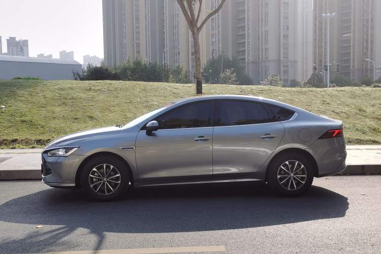 Used BYD Qin PLUS 2023 Champion Edition DM-i 55KM Leading Model
