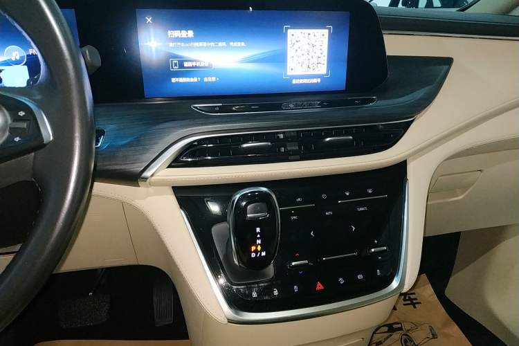 Used Buick GL8 2023 ES Lu Zun Deluxe Model
