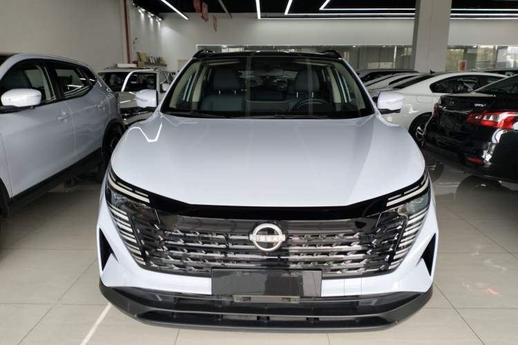 Used Nissan Qashqai 2025 Honor 2.0L CVT XV+ Leading Edition
