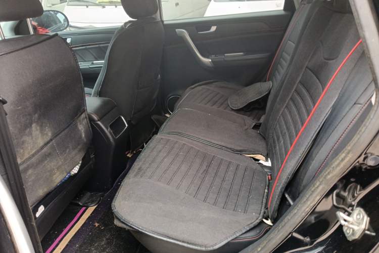 Used Haval H6 2015 Revised Version Sport Edition 1.5T Manual Transmission Two-Wheel Drive Elite Grade
