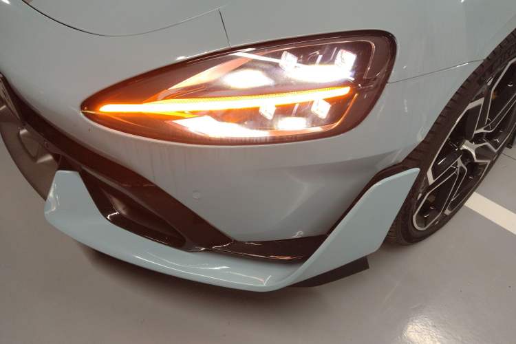 Used Xiaomi Auto SU7 2024 Four-Wheel Drive Ultra-Long Range Advanced Intelligent Driving Max Edition