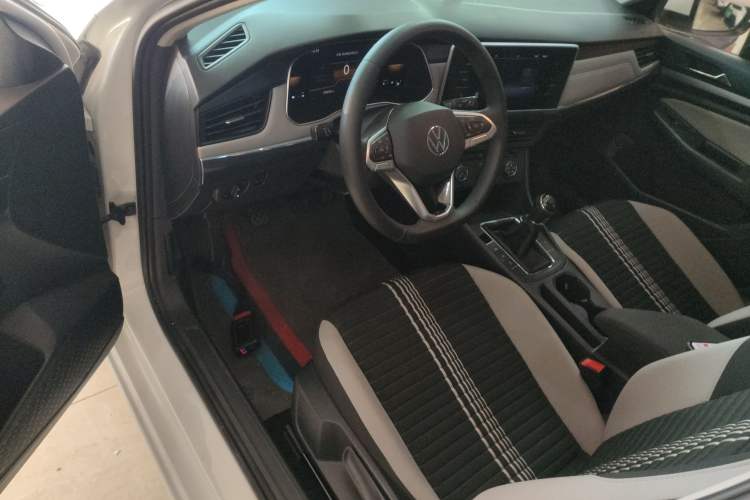 Used Volkswagen Bora 2023 200TSI Manual Comfort Edition
