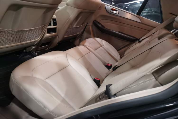 Used Mercedes-Benz M-Class 2015 ML 320 4MATIC