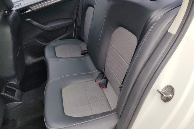 Used Volkswagen Santana 2016 1.6L Automatic Comfort Edition
