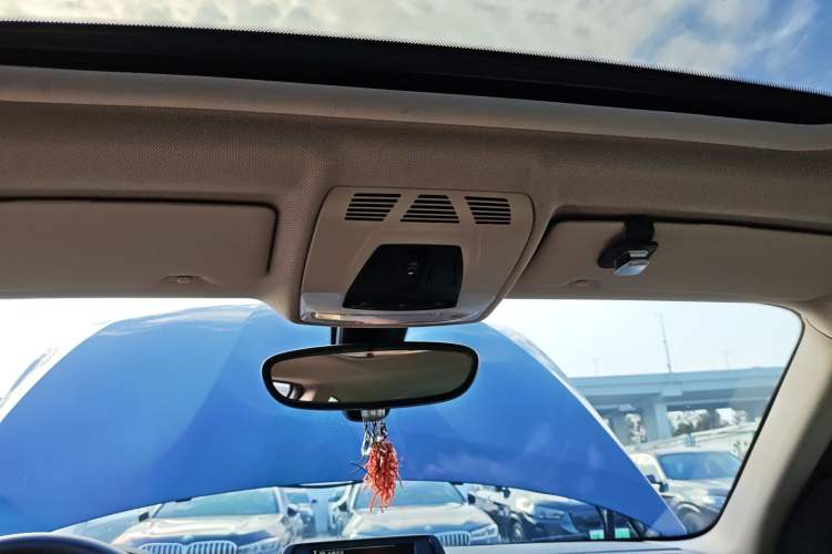 Used BMW 2 Series 2014 220i Sport Design Package
