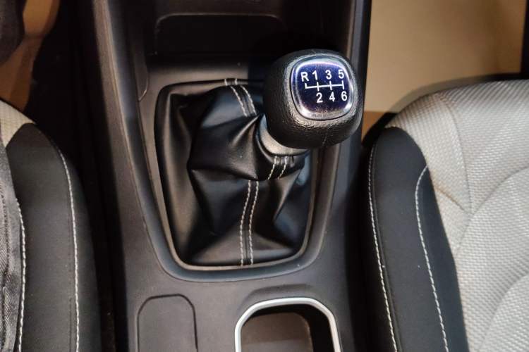 Used Wuling Hongguang S3 2018 1.5L Manual Standard Version China V Standard