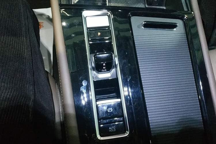 Used Volkswagen Viloran 2023 380TSI Luxury Edition
