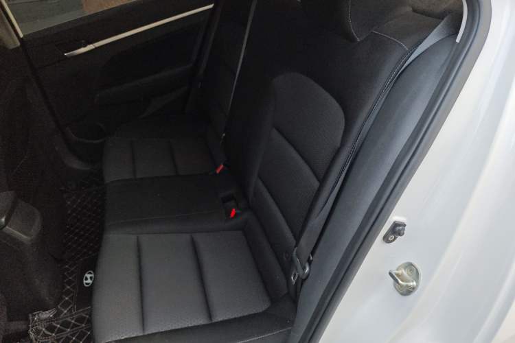 Used Hyundai Elantra 2016 1.6L Automatic ZhiXuan – Elite Version