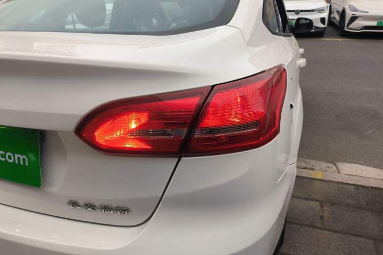 Used Ford Focus 2015 Sedan 1.6L Automatic Trend Model