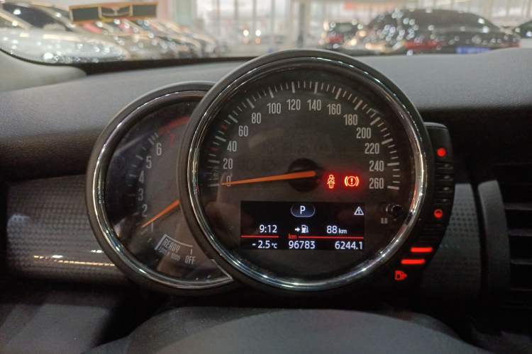 Used  MINI 2014 1.5T COOPER Fun
