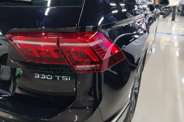 Used Volkswagen Tiguan L 2022 330TSI Automatic Two-Wheel Drive R-Line Enhanced Edition
