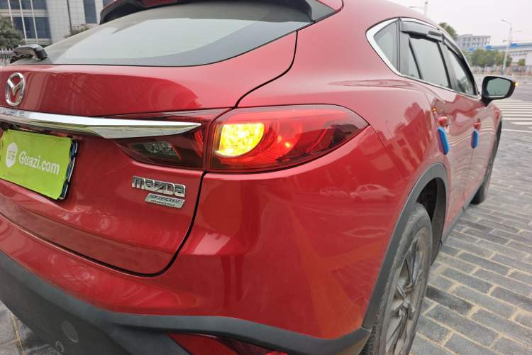 Used Mazda CX-4 2018 2.0L Automatic Two-Wheel Drive Blue Sky Exploration Version China V Standard
