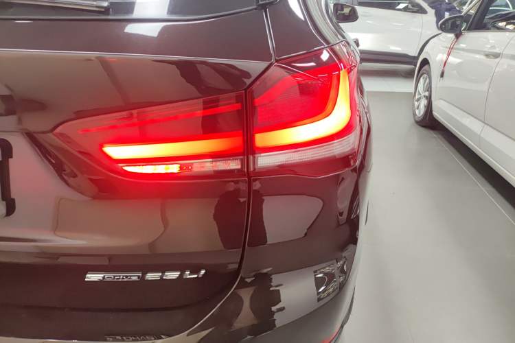 Used BMW X1 2021 Restyled sDrive25Li Leading Edition
