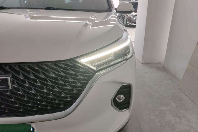 Used Haval M6 2021 PLUS 1.5T DCT Luxury Smart Connectivity Model