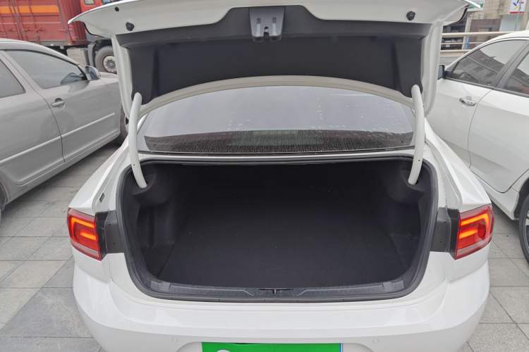 Used Volkswagen Lamando 2015 230TSI DSG Fashion Edition