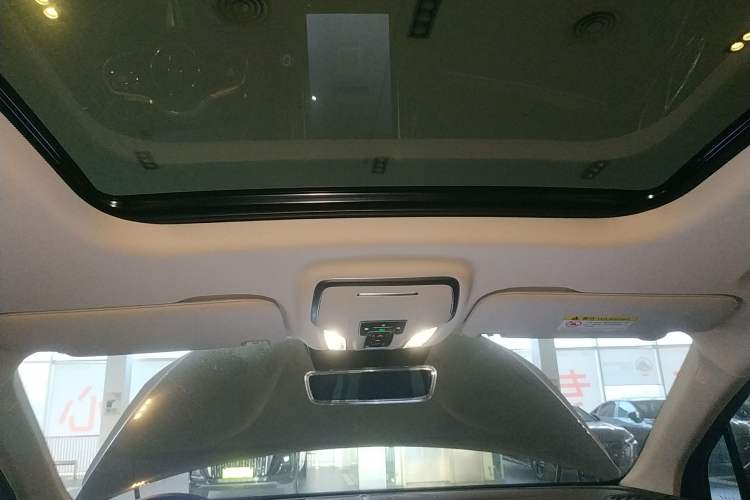 Used Hongqi HS7 PHEV 2024 2.0T PHEV Four-Wheel Drive Flagship Edition 6 Seats