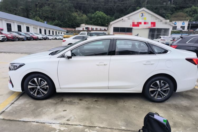 Used Changan Eado 2025 PLUS 1.4T Dual-Clutch High-Energy Version
