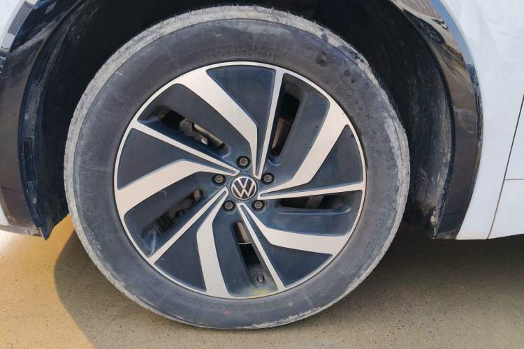 Used Volkswagen Viloran 2024 330TSI Luxury Edition
