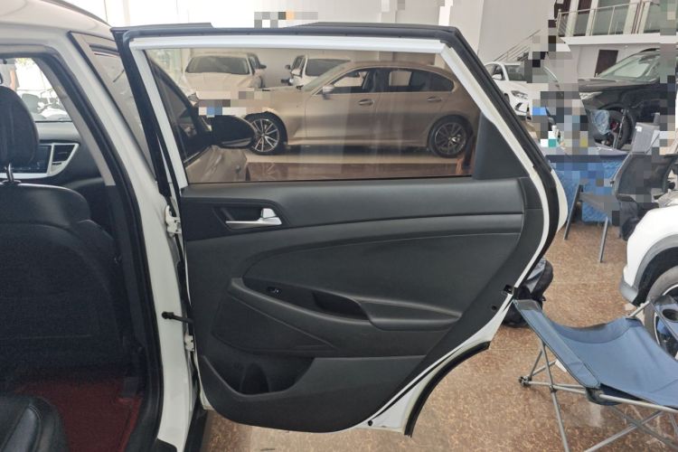 Used Hyundai Tucson 2015 1.6T Dual-Clutch Two-Wheel-Drive Smart Model
