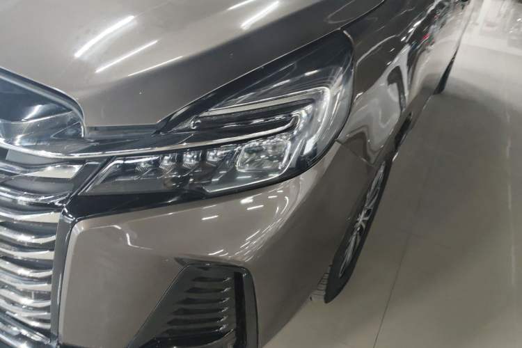 Used Buick GL8 2023 Land Executive Class Smart Enjoyment Model