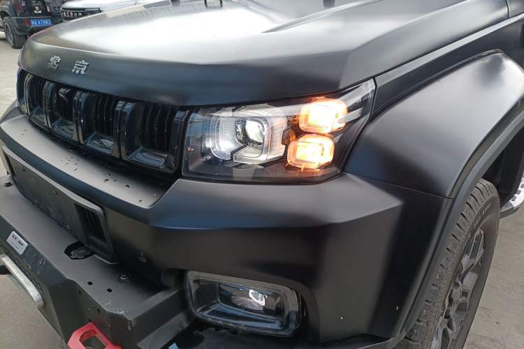 Used Beijing Auto BJ40 2023 2.0D Automatic Four-Wheel Drive Blade Hero Edition Adventurer Type
