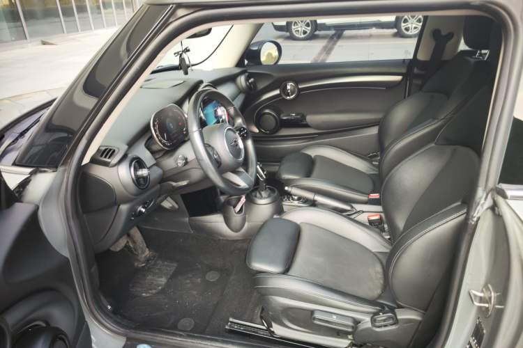 Used  MINI 2022 Updated 1.5T COOPER Classic Edition