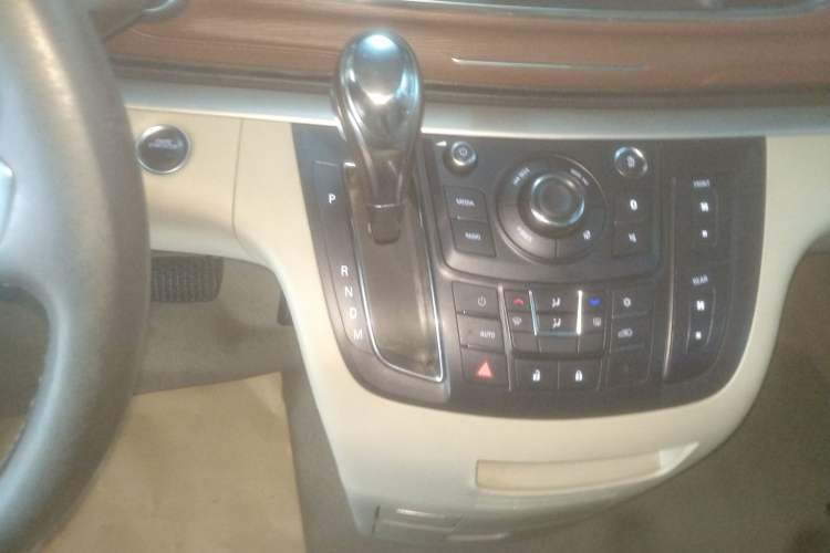 Used Buick GL8 2018 28T Luxury Model China VI Standard