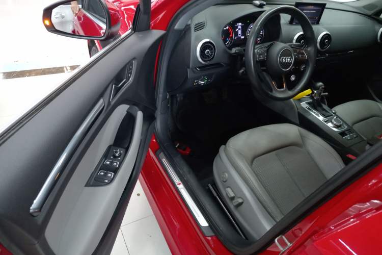 Used Audi A3 2020 Limousine 35 TFSI Fashion Edition China VI Emission Standard
