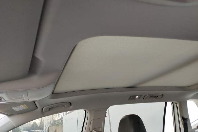 Used Volkswagen Tiguan L 2024 300TSI Automatic Two-Wheel Drive Smart Edition
