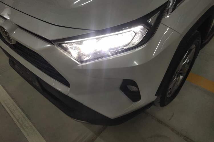Used Toyota RAV4 2021 2.0L CVT 4x4 Style PLUS Edition
