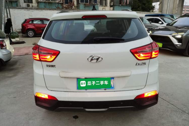 Used Hyundai ix25 2015 1.6L Automatic Two-Wheel Drive Smart GLS Trim
