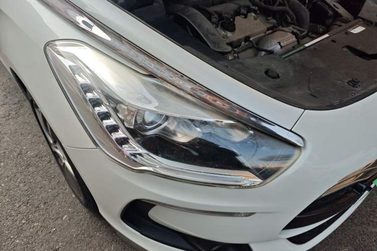 Used DS 5 2014 1.6T Elegant Edition THP200