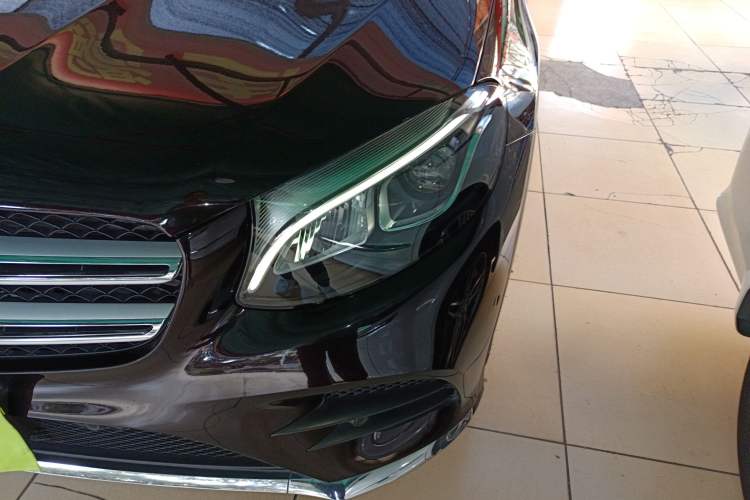 Used Mercedes-Benz GLC 2019 Facelift GLC 260 L 4MATIC Luxury Model
