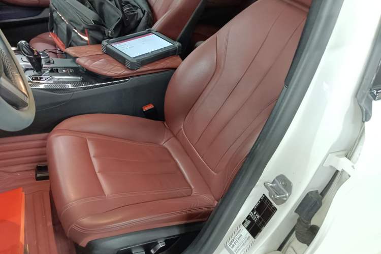 Used BMW 5 Series 2019 530Li Leading Model M Sport Package