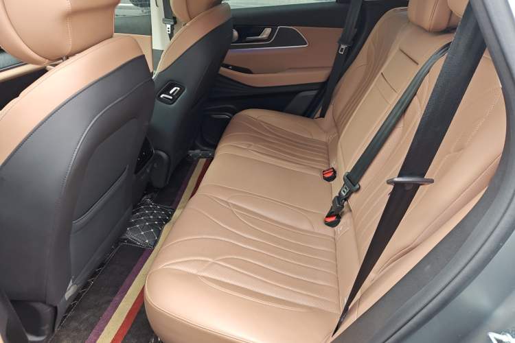 Used Chery Tiggo 8 L 2024 2.0T Two-Wheel Drive Prestige Version 5 Seats