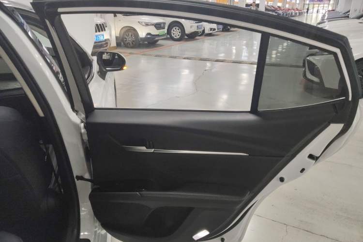 Used Toyota Camry 2024 Dual-Motor 2.0 HE Elite Edition
