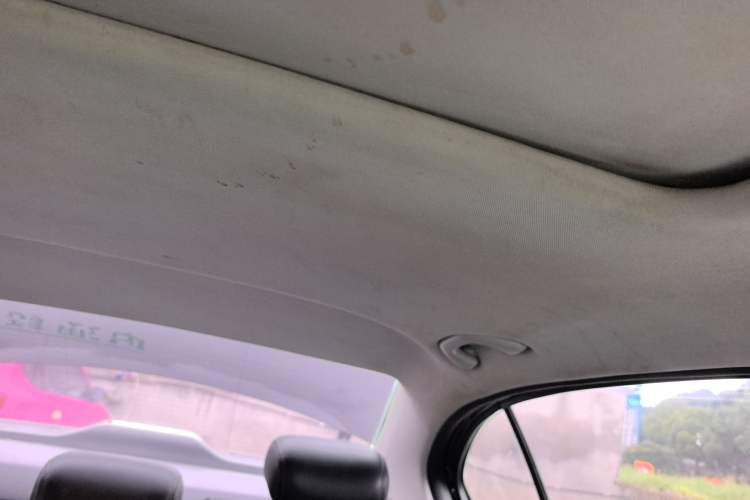 Used Volkswagen Lavida 2015 1.6L Manual Comfort Edition
